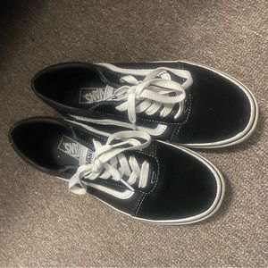 Vans black and white low tops youth size 5